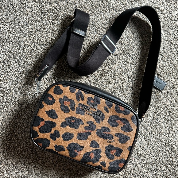 COACH Crossbody Purse Leopard Print Bag - Picture 9 of 9